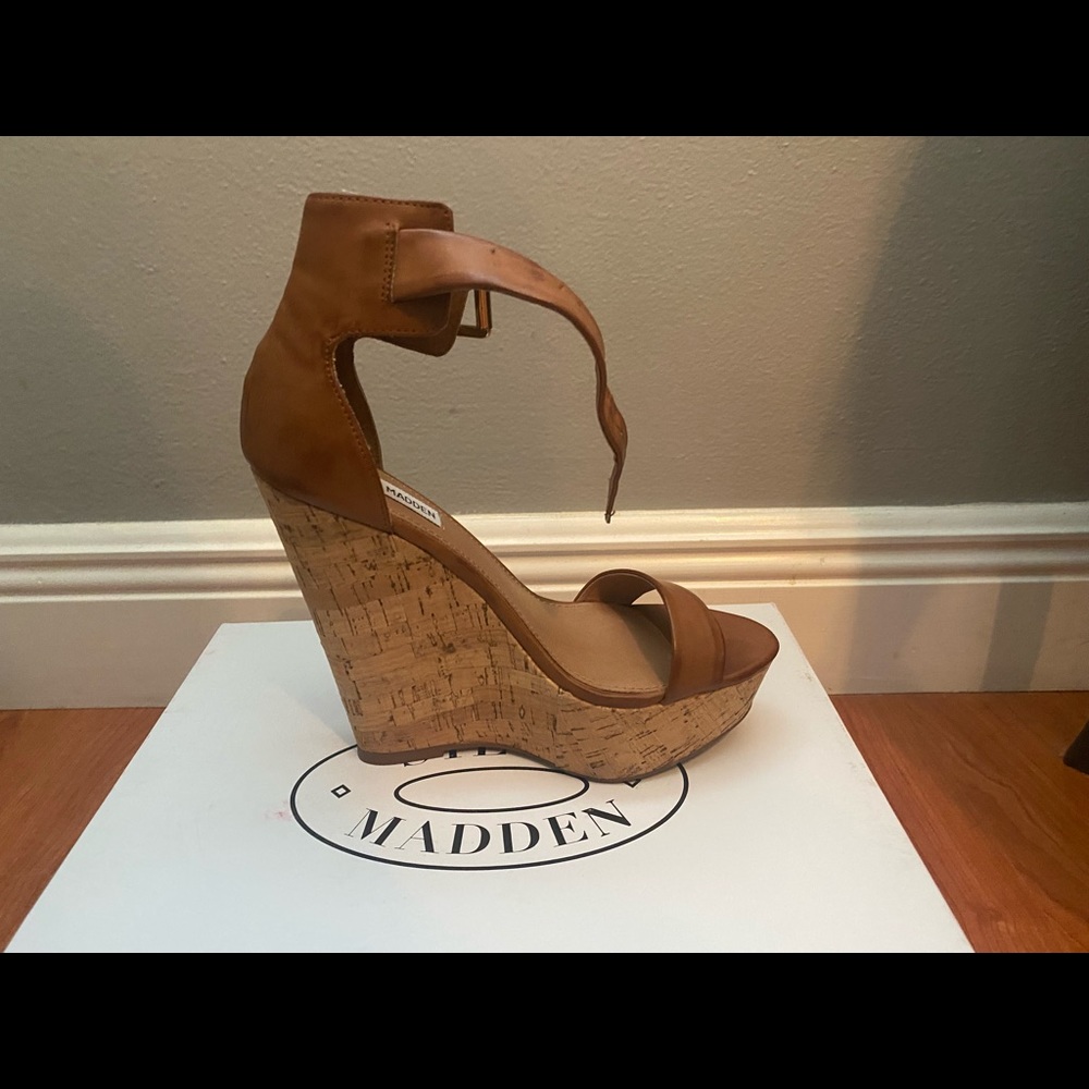 Steve Madden Wedges